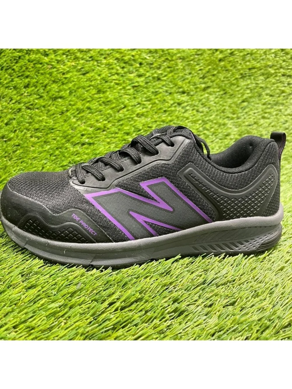 New Balance Evolve Womens Size 6 Black Purple Gray Alloy Toe Safety Work Shoes